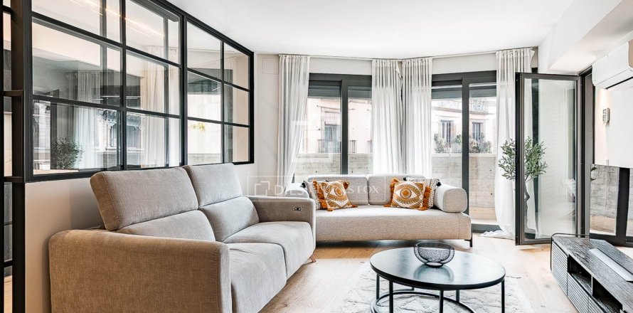 3 bedrooms apartment for sale in Barcelona, Catalonia, Spain № 6828