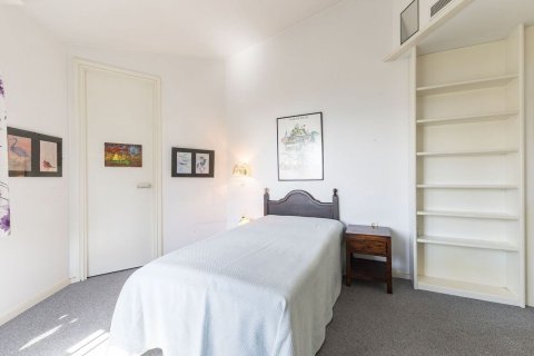 Купить дом в Кастельдефельс, Испания с 5 комнат, 351м², № 7035 - фото 23
