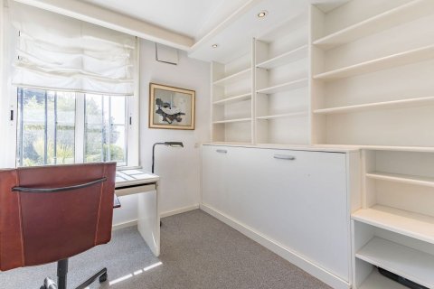 Купить дом в Кастельдефельс, Испания с 5 комнат, 351м², № 7035 - фото 24