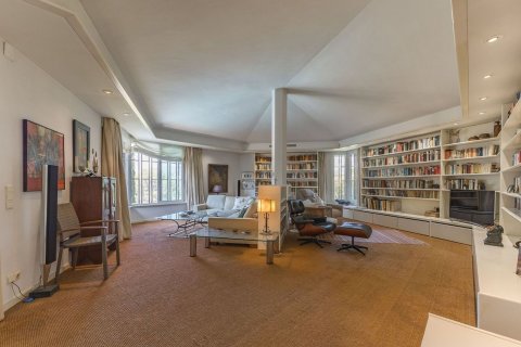 Купить дом в Кастельдефельс, Испания с 5 комнат, 351м², № 7035 - фото 9