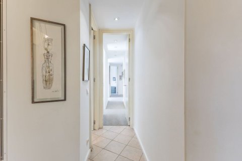 Купить дом в Кастельдефельс, Испания с 5 комнат, 351м², № 7035 - фото 16