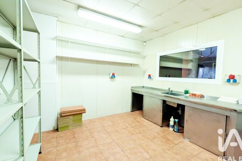 65 sq.m. commercial property for rent in Barcelona, Catalonia, Spain № 8419 - photo 8