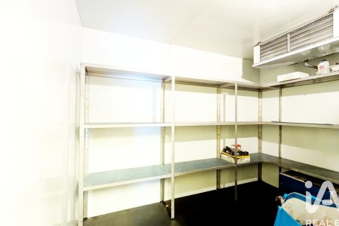 65 sq.m. commercial property for rent in Barcelona, Catalonia, Spain № 8419 - photo 6