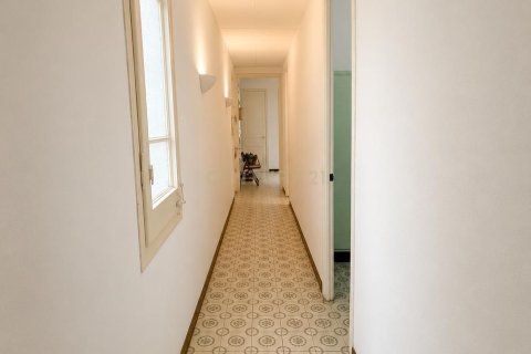 5 bedrooms apartment for sale in Barcelona, Catalonia, Spain № 8425 - photo 19