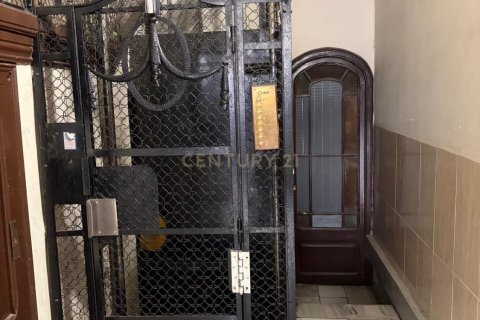 5 bedrooms apartment for sale in Barcelona, Catalonia, Spain № 8425 - photo 5