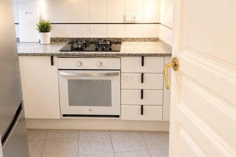 5 bedrooms apartment for sale in Barcelona, Catalonia, Spain № 8425 - photo 11