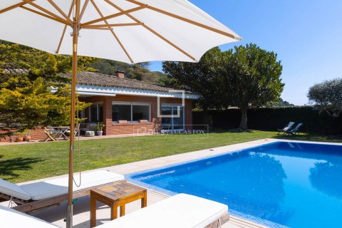 4 bedrooms villa for sale in Sant Vicenc De Montalt, Barcelona, Catalonia, Spain № 6517 - photo 25