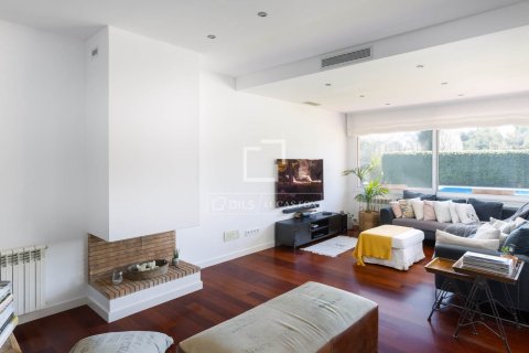 4 bedrooms villa for sale in Sant Vicenc De Montalt, Barcelona, Catalonia, Spain № 6517 - photo 11