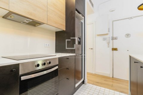 2 bedrooms apartment for sale in Barcelona, Catalonia, Spain № 8946 - photo 21