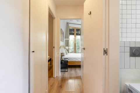 2 bedrooms apartment for sale in Barcelona, Catalonia, Spain № 8946 - photo 9