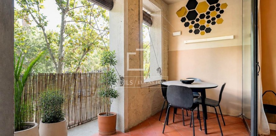 2 bedrooms apartment for sale in Barcelona, Catalonia, Spain № 8946