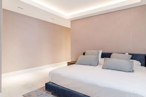 5 bedrooms apartment for sale in Barcelona, Catalonia, Spain № 4610 - photo 12