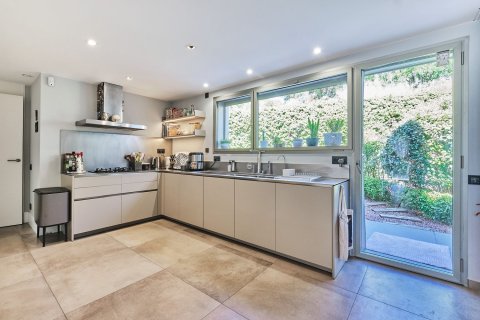 Сasa de 7 dormitorios en venta en Barcelona, Cataluña, Spain № 4609 - foto 13