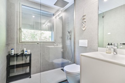 Сasa de 7 dormitorios en venta en Barcelona, Cataluña, Spain № 4609 - foto 29