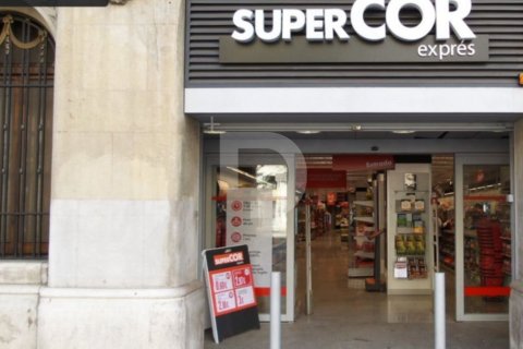 2039 sq.m. retail store for sale in L'Eixample, Barcelona, Catalonia, Spain № 5150