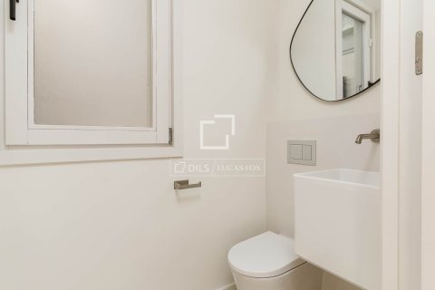 Купить квартиру в Барселона, Испания с 3 спальни, 132м², № 4073 - фото 16