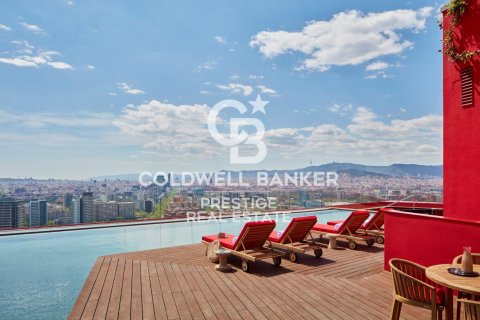 3 bedrooms apartment for sale in Barcelona, Catalonia, Spain № 6039
