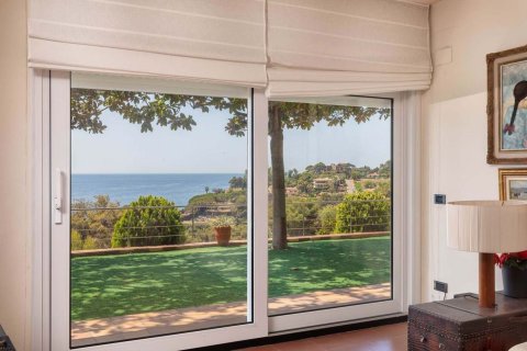 6 bedrooms house for sale in Blanes, Girona, Catalonia, Spain № 6192 - photo 19