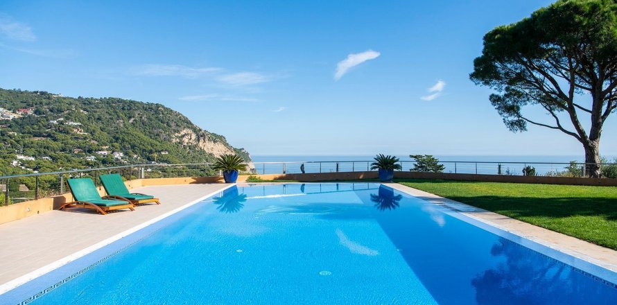 6 bedrooms house for sale in Begur, Girona, Catalonia, Spain № 6195