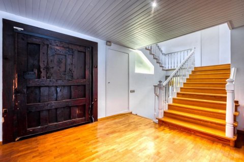 6 bedrooms house for sale in Sant Cugat Del Valles, Barcelona, Catalonia, Spain № 1438 - photo 10