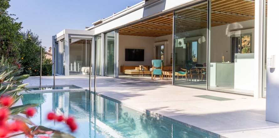 5 bedrooms house for sale in Sant Cugat Del Valles, Barcelona, Catalonia, Spain № 1440