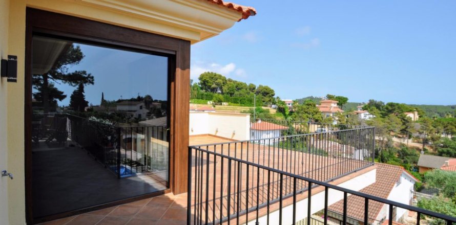 8 bedrooms house for sale in Lloret de Mar, Girona, Catalonia, Spain № 1362