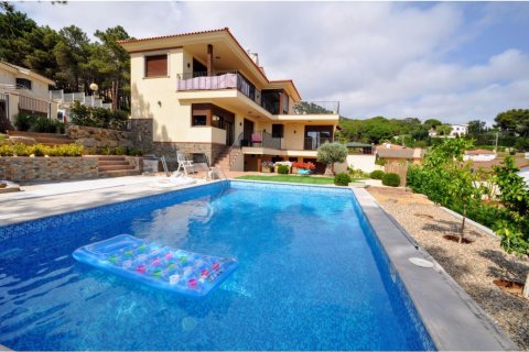 8 bedrooms house for sale in Lloret de Mar, Girona, Catalonia, Spain № 1362 - photo 13