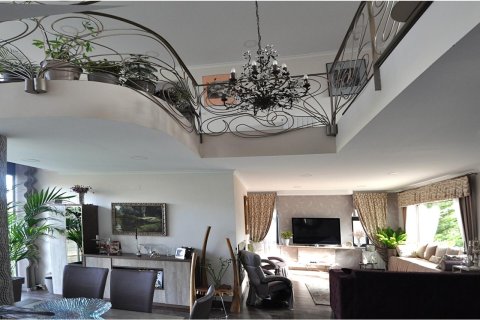 5 bedrooms house for sale in Lloret de Mar, Girona, Catalonia, Spain № 1361 - photo 9