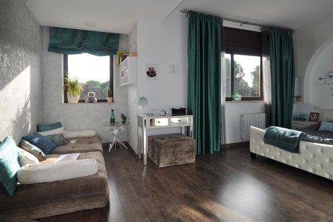 5 bedrooms house for sale in Lloret de Mar, Girona, Catalonia, Spain № 1361 - photo 22