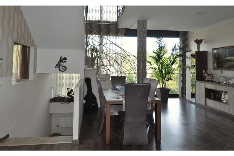 5 bedrooms house for sale in Lloret de Mar, Girona, Catalonia, Spain № 1361 - photo 8