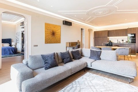 2 bedrooms apartment for sale in Barcelona, Catalonia, Spain № 1364