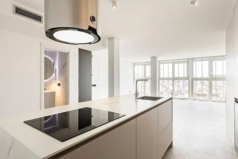 2 bedrooms apartment for sale in Barcelona, Catalonia, Spain № 1366 - photo 7