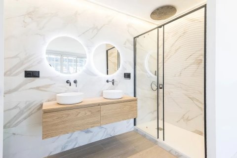 2 bedrooms apartment for sale in Barcelona, Catalonia, Spain № 1366 - photo 28