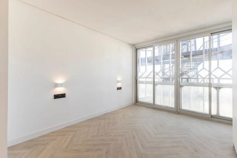 2 bedrooms apartment for sale in Barcelona, Catalonia, Spain № 1366 - photo 25