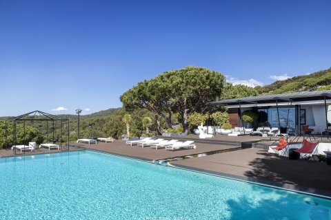 7 bedrooms apartment for sale in Sant Andreu de Llavaneres, Barcelona, Catalonia, Spain № 1367 - photo 3