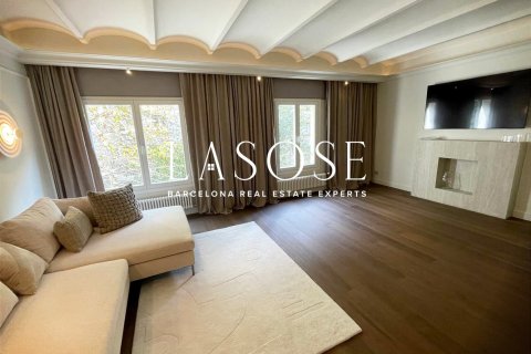 3 bedrooms apartment for sale in Eixample, Barcelona, Catalonia, Spain № 2467