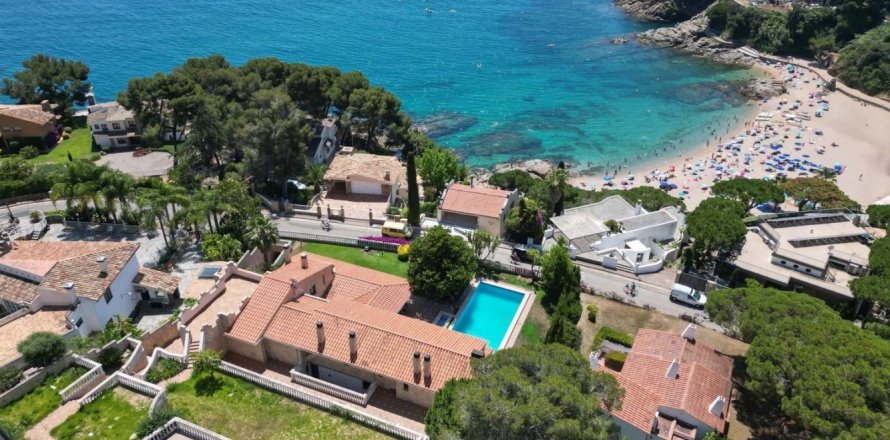5 bedrooms house for sale in Blanes, Girona, Catalonia, Spain № 2470