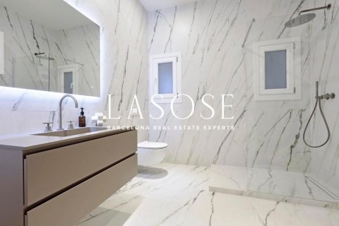 4 bedrooms apartment for sale in Eixample, Barcelona, Catalonia, Spain № 2466 - photo 3