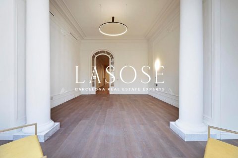 4 bedrooms apartment for sale in Eixample, Barcelona, Catalonia, Spain № 2466 - photo 30