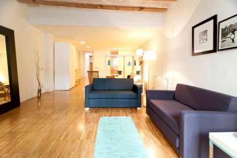 2 bedrooms apartment for sale in Ciutat Vella, Barcelona, Catalonia, Spain № 2465 - photo 4