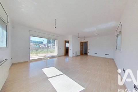 5 bedrooms house for sale in Bellvei, Tarragona, Catalonia, Spain № 8394 - photo 29