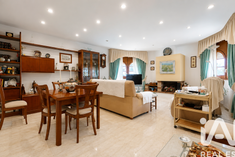 3 bedrooms house for sale in El Vendrell, Tarragona, Catalonia, Spain № 8397 - photo 16