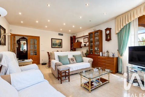 3 bedrooms house for sale in El Vendrell, Tarragona, Catalonia, Spain № 8397 - photo 15