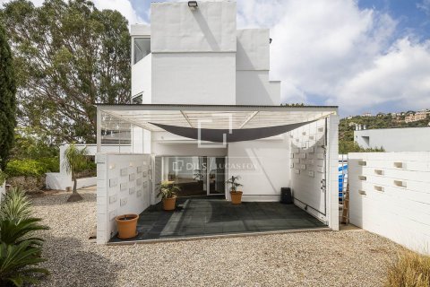 5 bedrooms villa for rent in Barcelona, Catalonia, Spain № 8773 - photo 8