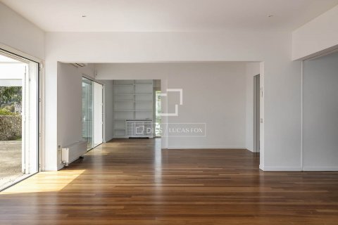 5 bedrooms villa for rent in Barcelona, Catalonia, Spain № 8773 - photo 14