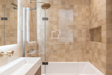 3 bedrooms apartment for rent in Barcelona, Catalonia, Spain № 8772 - photo 24