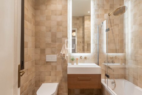 3 bedrooms apartment for rent in Barcelona, Catalonia, Spain № 8772 - photo 23