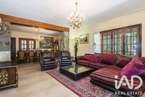 513 sq.m. house for sale in Vilanova i la Geltru, Barcelona, Catalonia, Spain № 8820 - photo 9