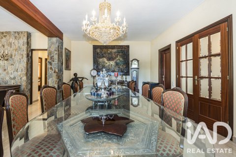 513 sq.m. house for sale in Vilanova i la Geltru, Barcelona, Catalonia, Spain № 8820 - photo 11