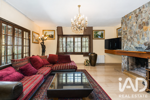 513 sq.m. house for sale in Vilanova i la Geltru, Barcelona, Catalonia, Spain № 8820 - photo 7